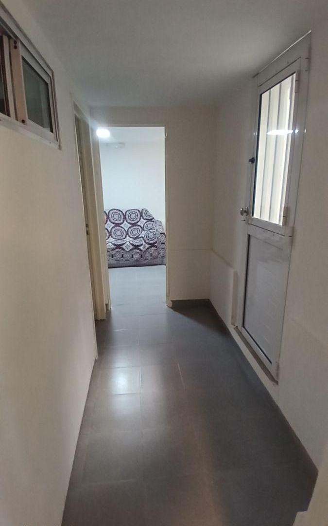Foto de VENTA DEPTO PASILLO RECICLADO 5 DORM .2 BAÑOS. PATIO. 2 PLANTAS, imagen 4