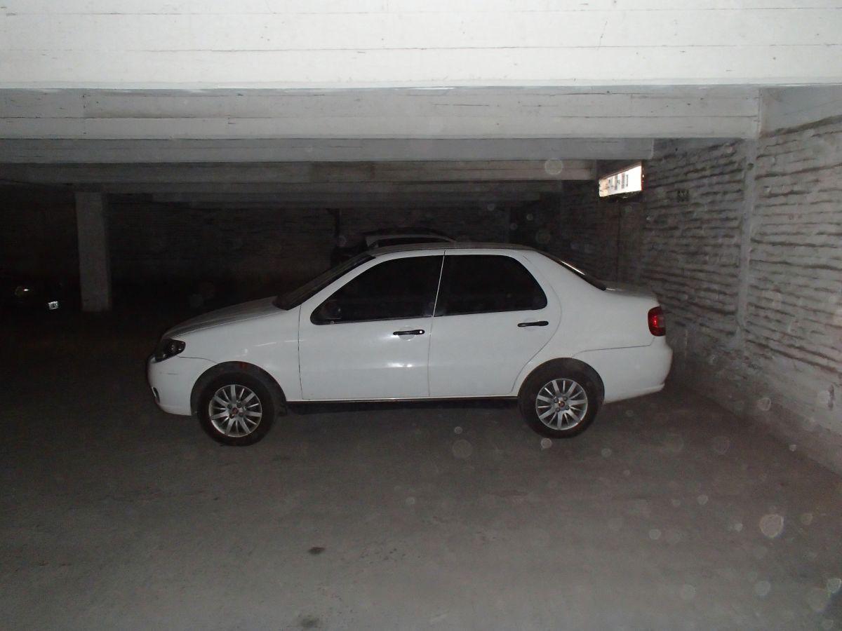Foto de VENTA COCHERA DOBLE. PISO 5 (RIOJA 500), imagen 4