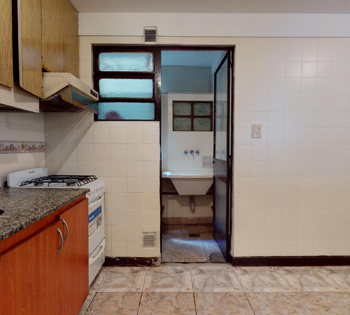 Venta Departamento 4 Amb en Flores C/ Balcón. o Permuta M/valor. Oportunidad! 5