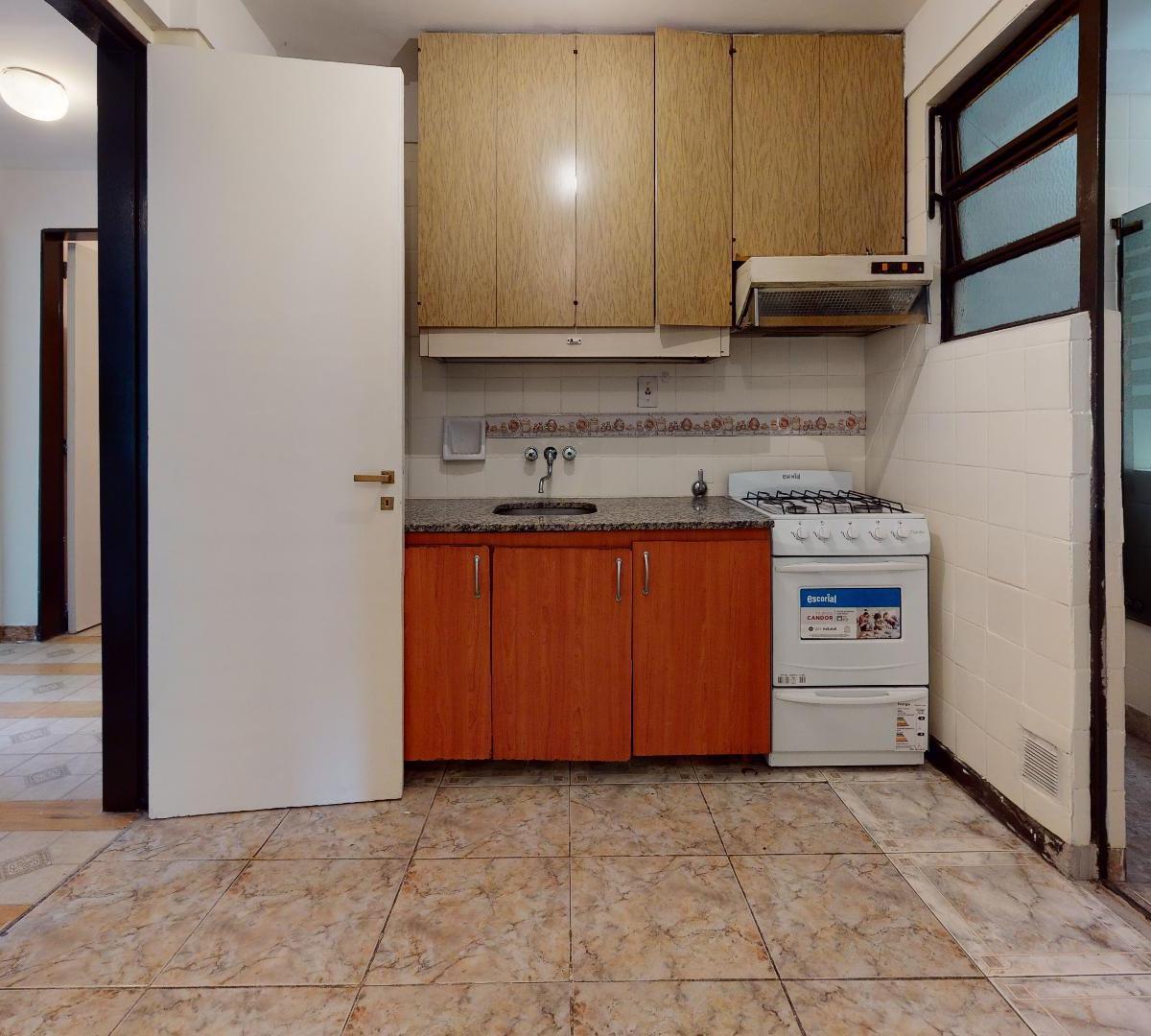 Venta Departamento 4 Amb en Flores C/ Balcón. o Permuta M/valor. Oportunidad! 4