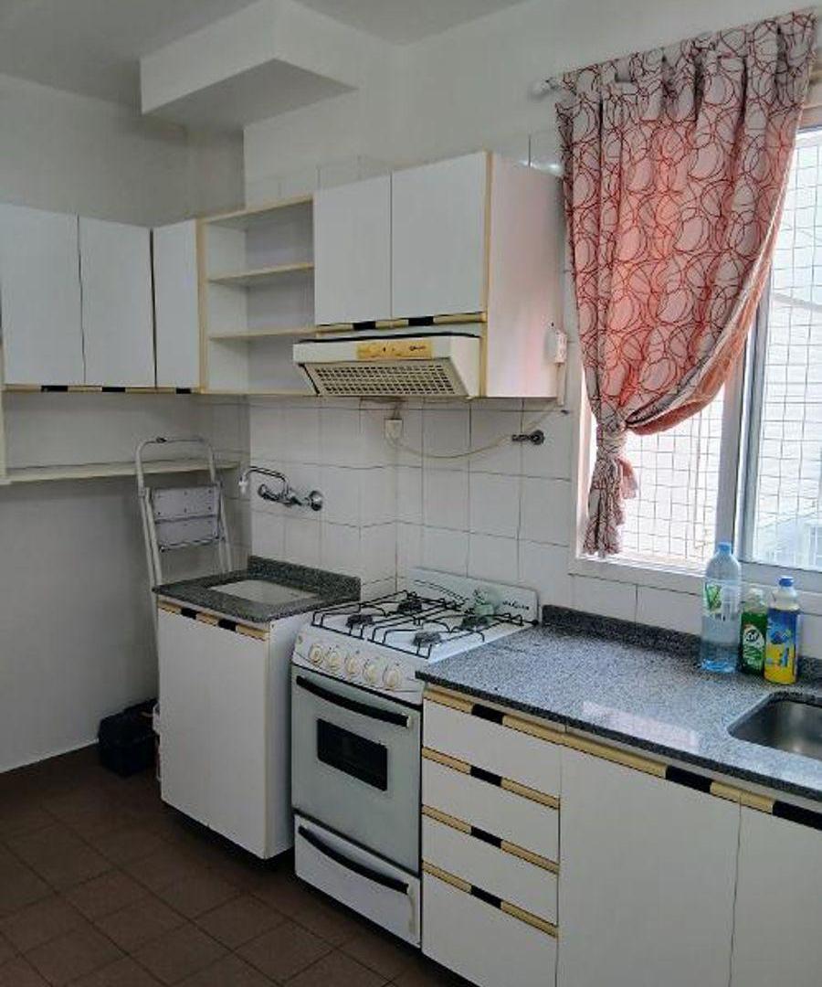 Foto de Hermoso 4 ambientes Cochera Balcon Pileta, imagen 4
