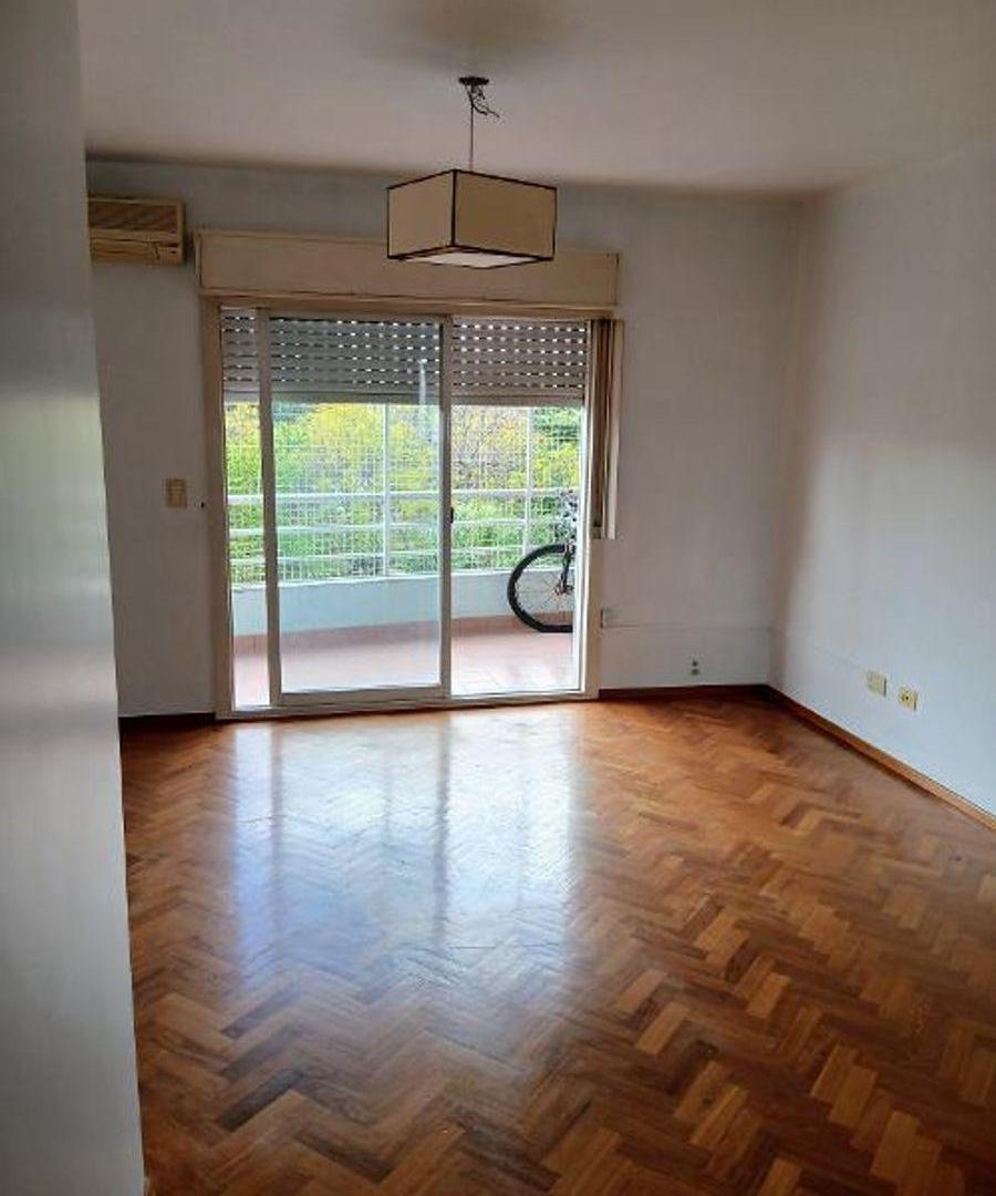 Foto de Hermoso 4 ambientes Cochera Balcon Pileta, imagen 1