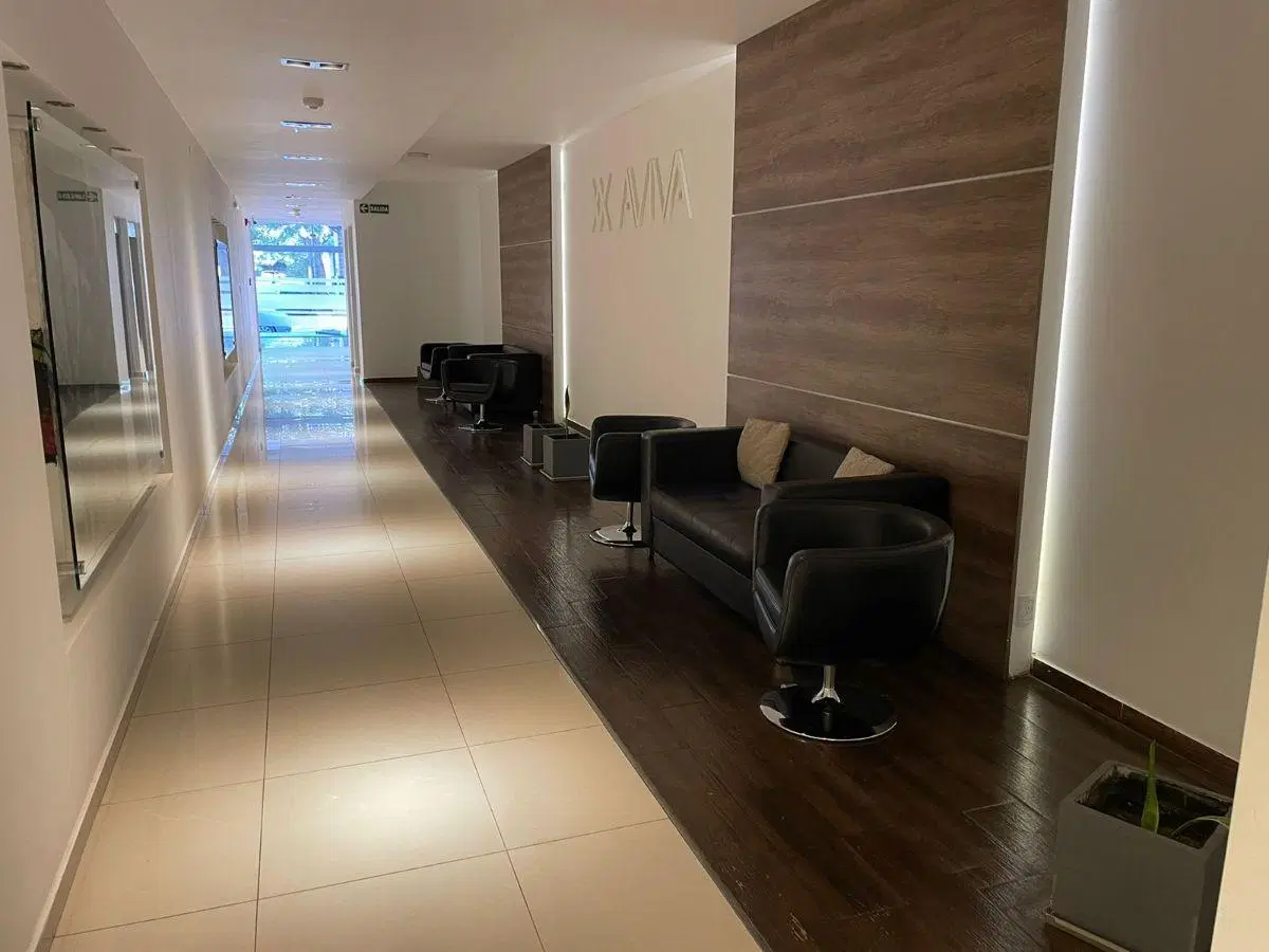 Excelente departamento de 1 dormitorio en alquiler en Alberdi 3