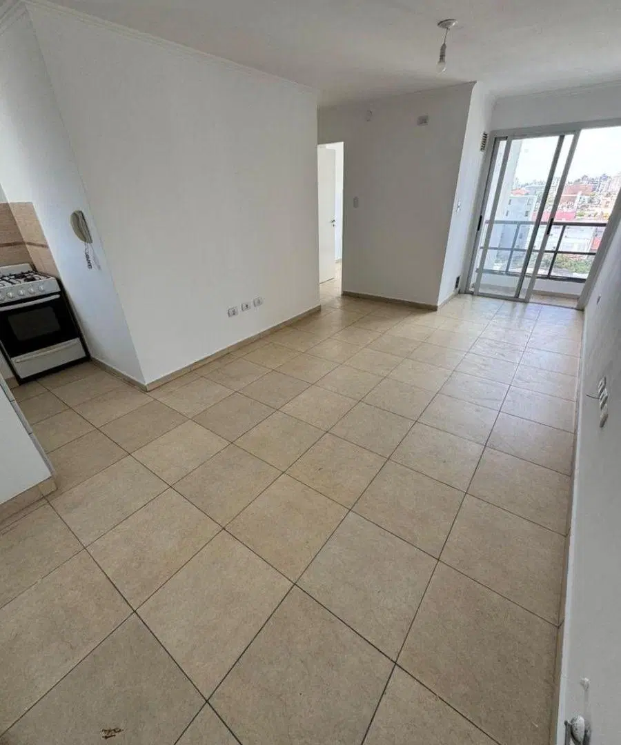 Departamento 1 dormitorio en alquiler en Alberdi 3