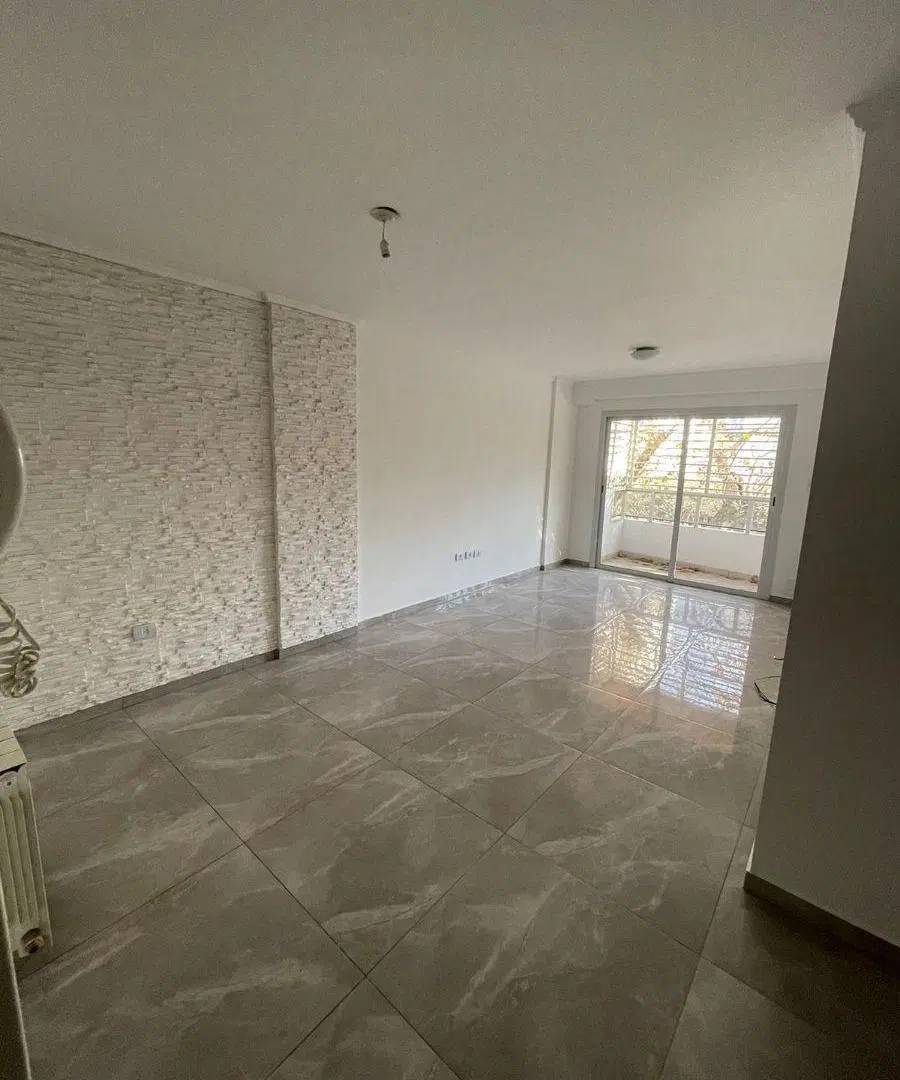 Excelente departamento de 2 habitaciones en alquiler en General Paz 4