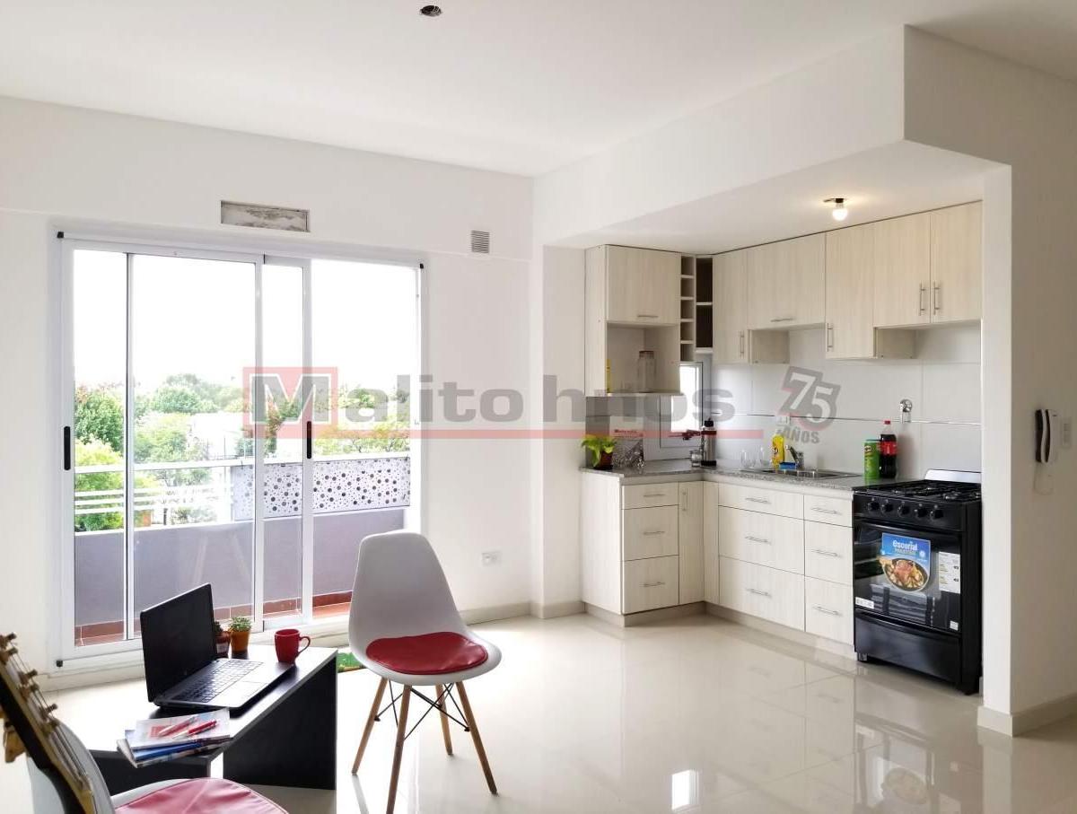 Venta Departamento 2 Ambientes con Balcón en Mataderos 2