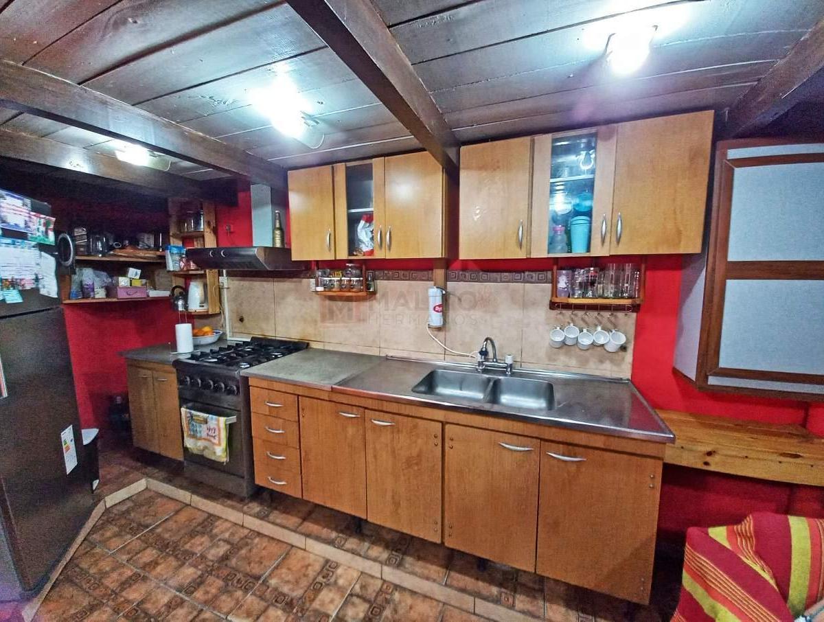 Venta Casa Lote Propio - 2 Viviendas - 5 Dorm. - con Terraza en Villa Lugano 2
