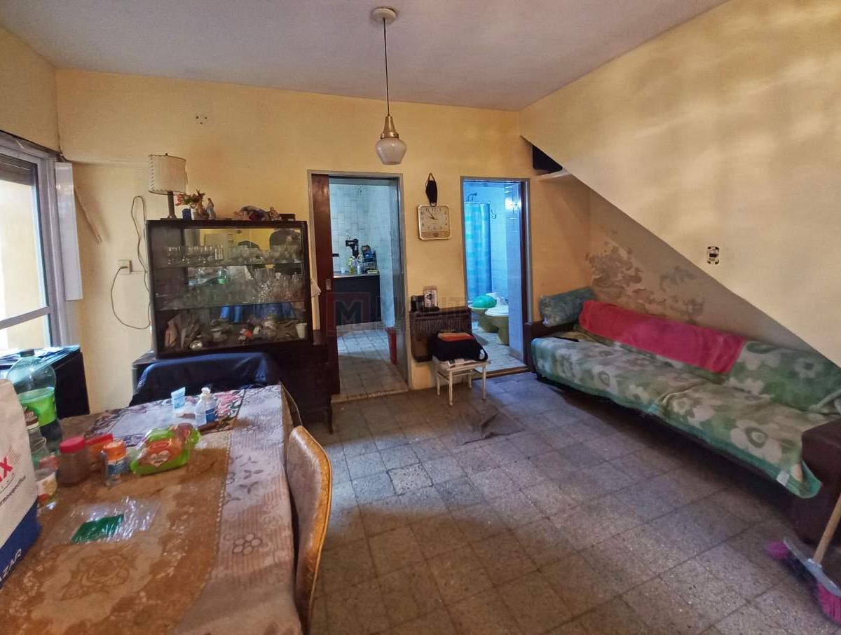 Venta PH 3 Ambientes con Patio y Terraza en Parque Avellaneda 4