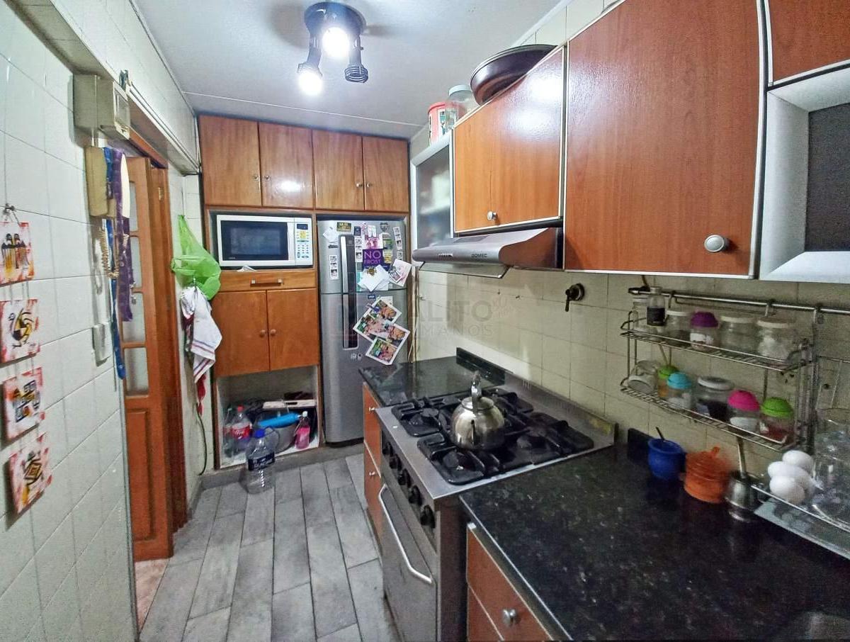 Venta Departamento 3 Ambientes con Balcón en Torre de Viviendas en Villa Lugano 3