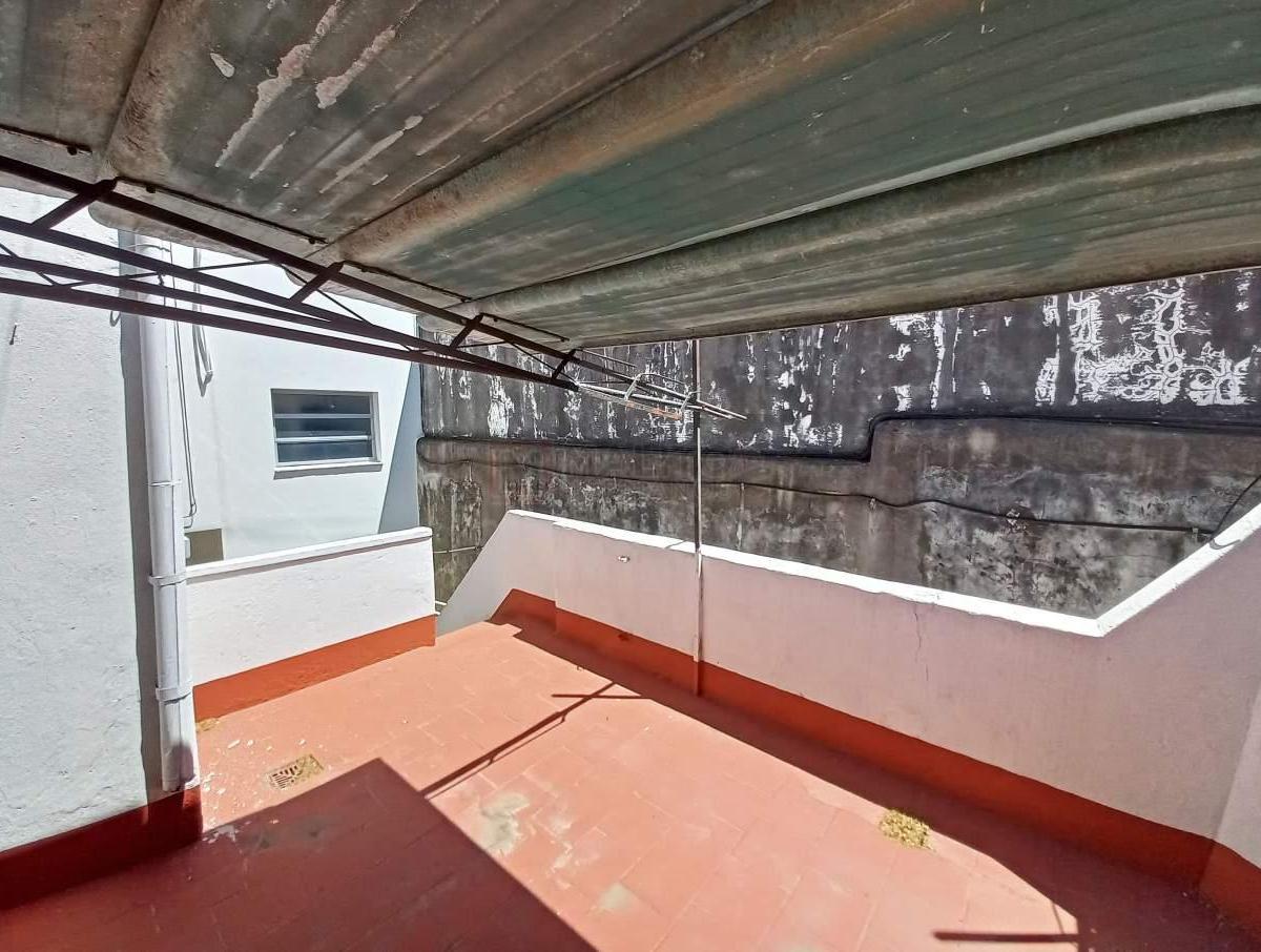 Venta Casa en Bloque en Lote Propio 4 Viviendas con Terrazas, Patios, Garage en Villa Lugano 4