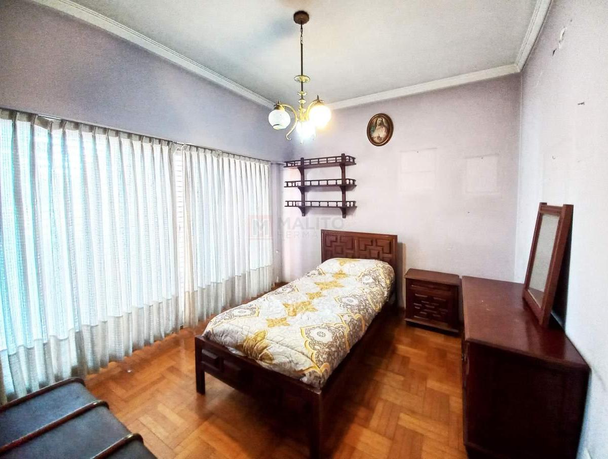 Venta Casa Lote Propio 7 Ambientes, 2 Terrazas, Patio Jardin, Quincho, Garage y Mas, en Parque Avell 5
