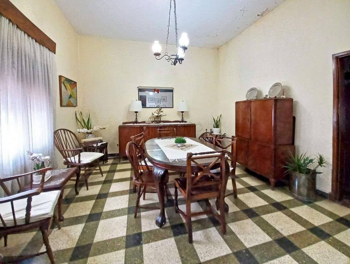 Venta Casa Multifamiliar, Vivienda 3 Ambientes en Pb con Patio y 3 Amb con Terraza en Pa. 4