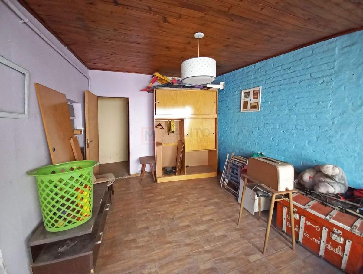 Venta Casa Lote Propio 8,66 X 24,83 - 5 Ambientes con Garage, Patio, Terraza y Local Al Frente en Pa 5