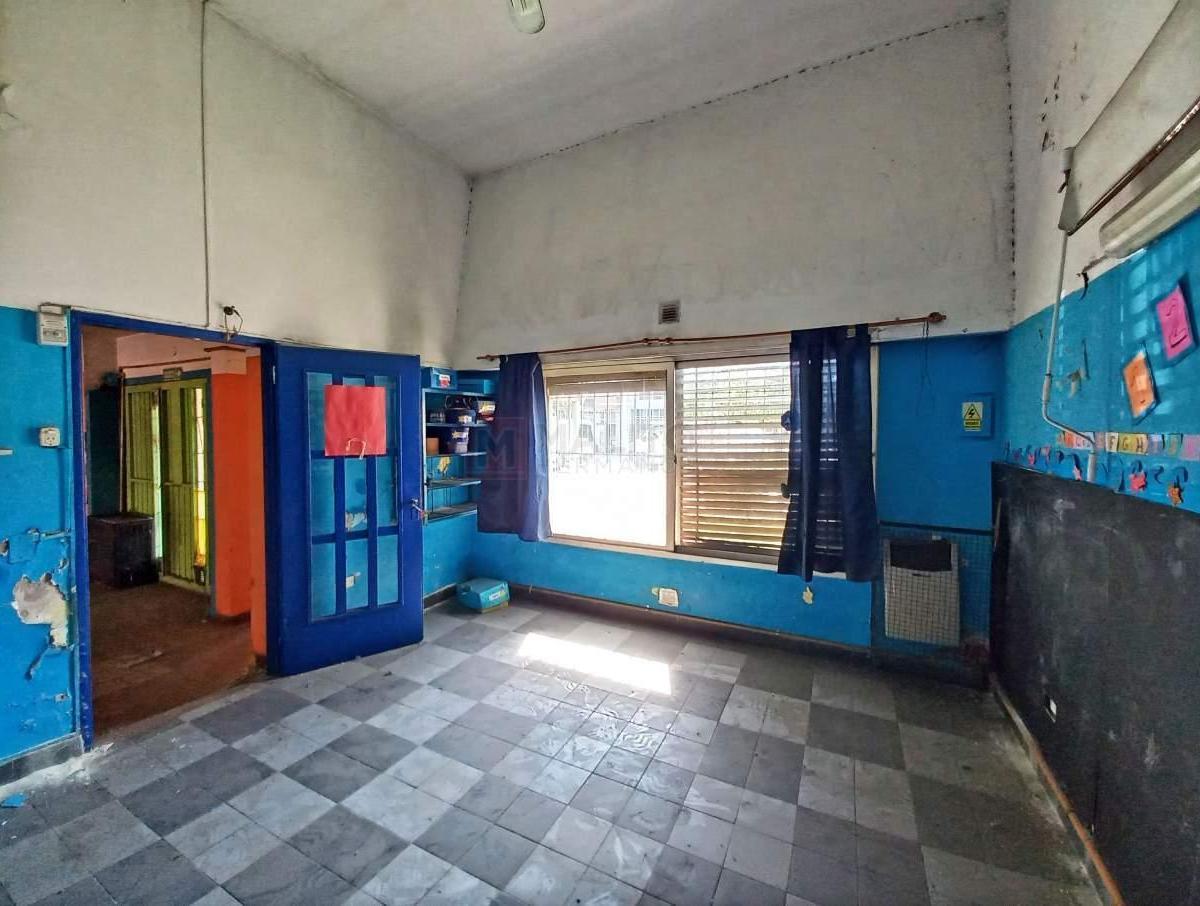 Venta Casa - Local Lote Propio 4 Ambientes con Patio y Garage Patio Entrada en Villa Lugano 3