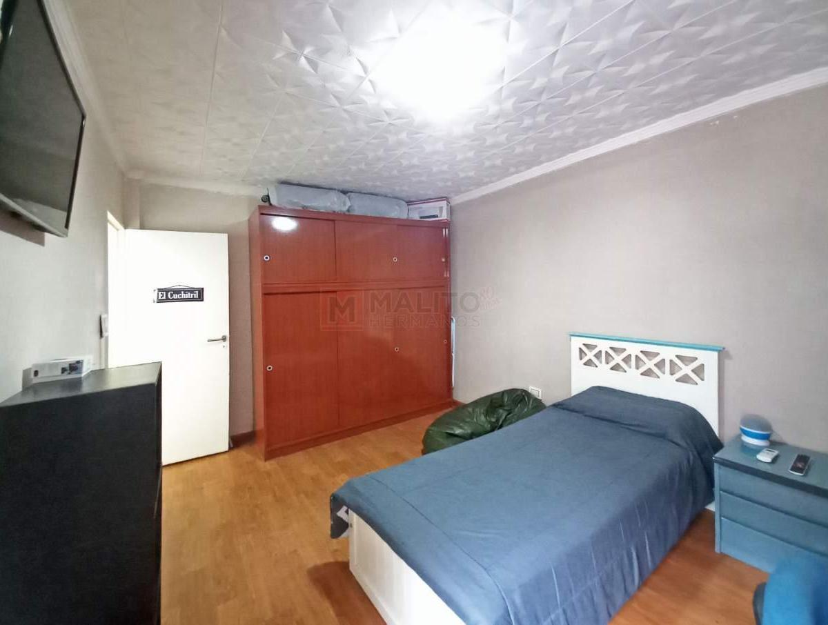 Venta Departamento 2 Ambientes en 2 Piso por Escalera en Parque Avellaneda 3