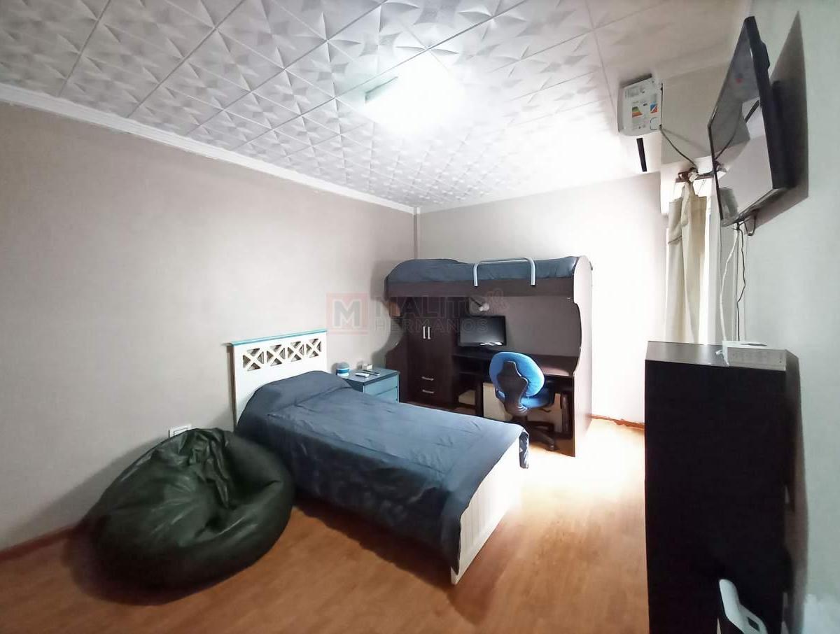 Venta Departamento 2 Ambientes en 2 Piso por Escalera en Parque Avellaneda 3