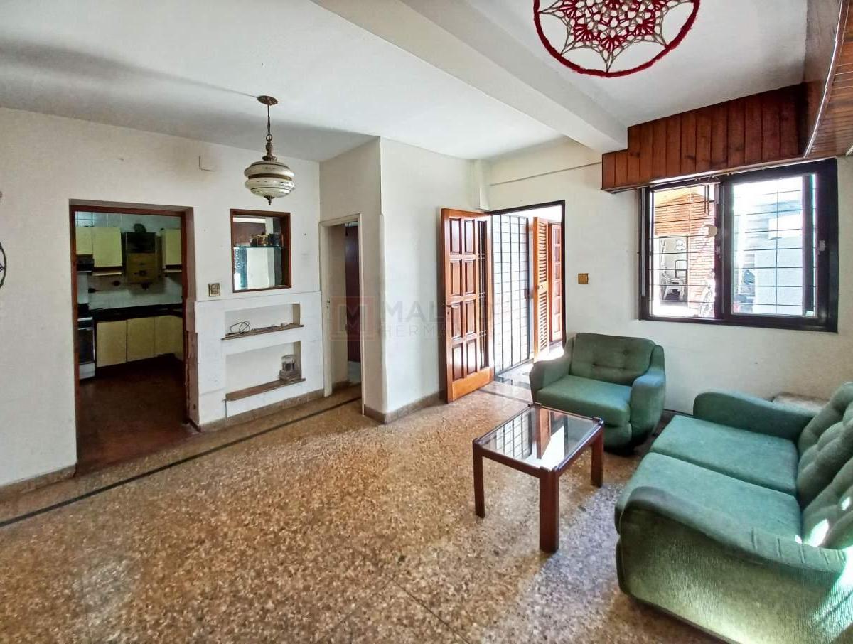 Venta PH Frente 4 Ambientes con Patio y Terraza en Parque Avellaneda 4