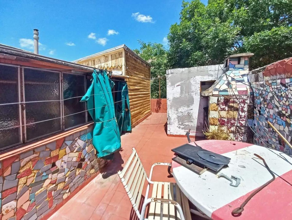 Venta PH 4 Ambientes con Patio Cubierto y Terraza en Mataderos 2
