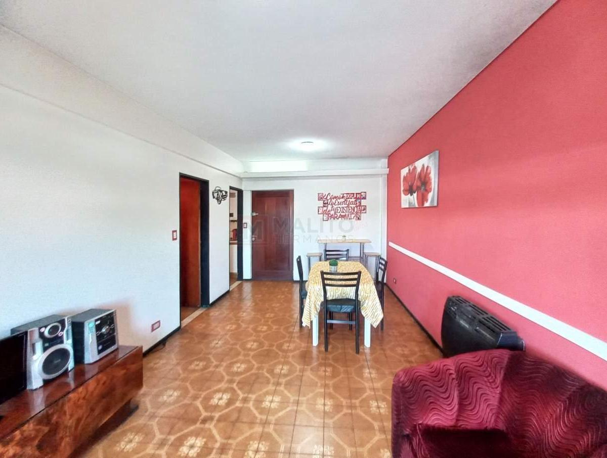 Venta Departamento 3 Ambientes con Balcon en Parque Avellaneda 1