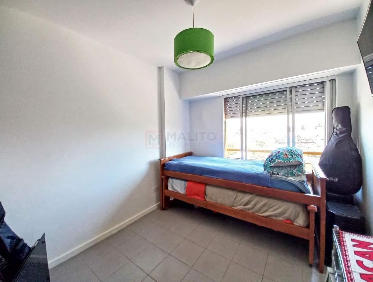 Venta Departamento 3 Ambientes con Balcon en Torre de Viviendas en Villa Riachuelo 5