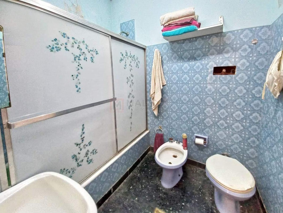 Venta Casa Lote Propio 5 Ambientes con Patio Cubierto, Garage y Terraza en Parque Avellaneda 5