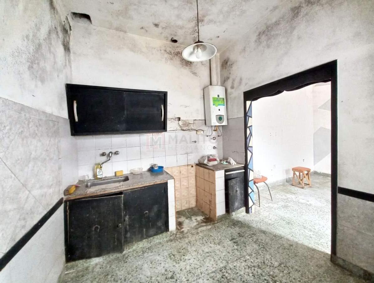 Venta PH 2 Ambientes con Patio Cubierto y Terraza en Villa Lugano 3