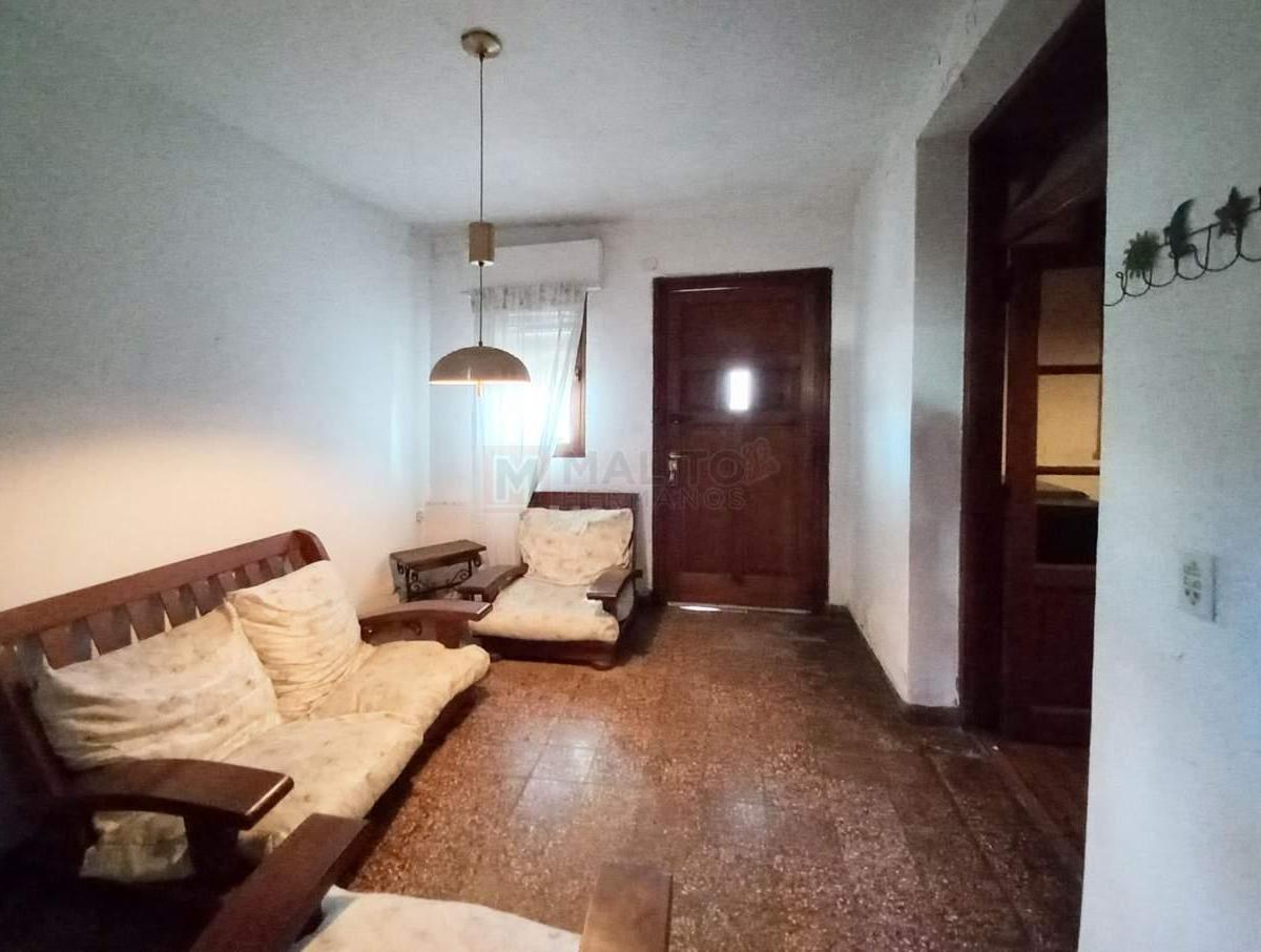 Venta Casa 5 Ambientes con Patio, Terraza y Parrilla en Mataderos 1