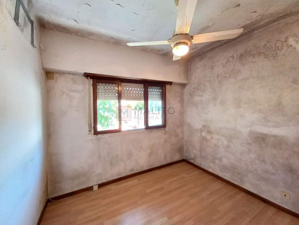 Venta Casa 5 Ambientes con Patio, Terraza y Parrilla en Mataderos 3