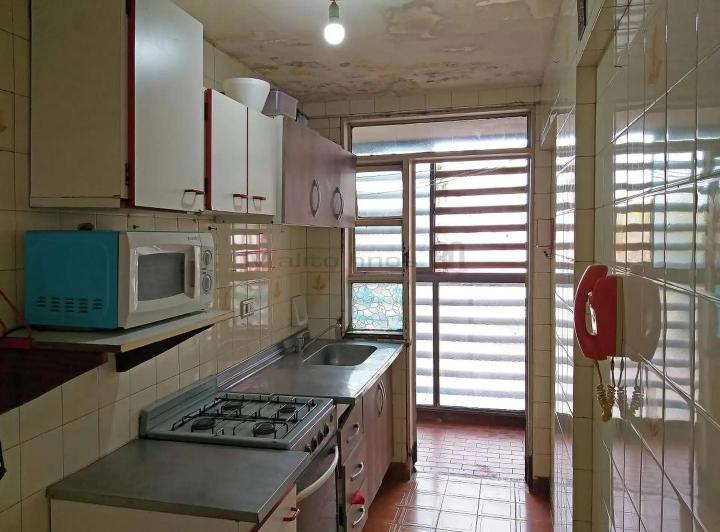 Venta Departamento en Torre 4 Ambientes con Balcón en Barrio 5