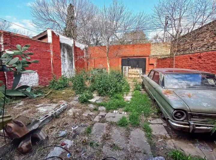 Venta Casa en Lote Propio 6 Ambientes 4 Dormitorios, Patio, 5