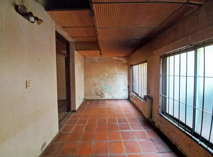 Venta Casa en Lote Propio 6 Ambientes 4 Dormitorios, Patio, 3