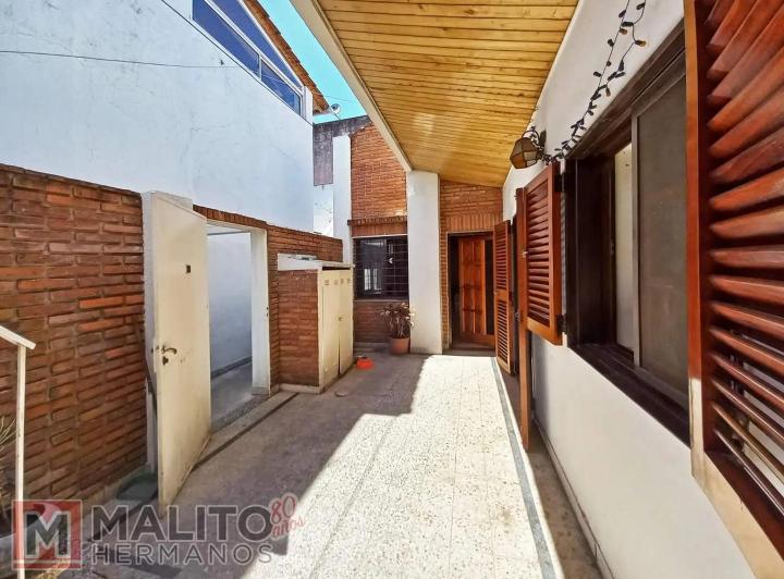Venta PH Frente 4 Ambientes con Patio y Terraza en Parque Av 2