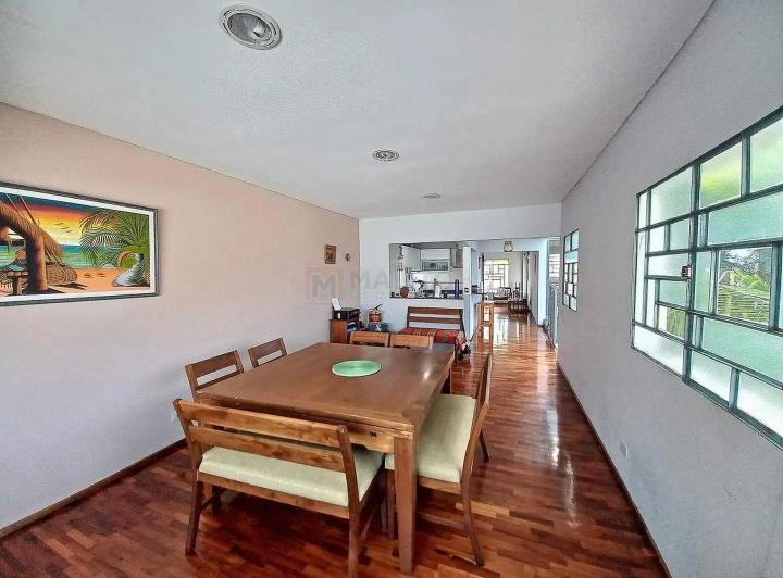 Venta Casa Lote Propio 2 Plantas - 3 Ambientes  2 Oficinas, 4