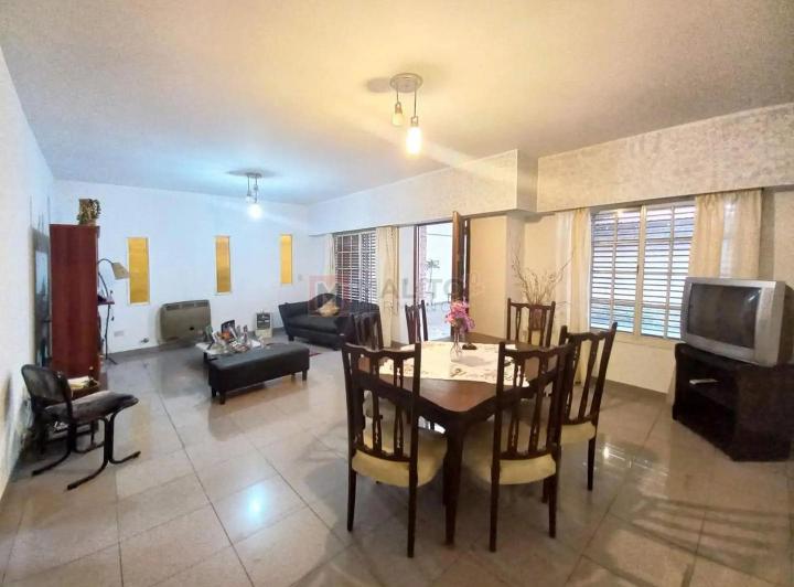 Venta Casa Lote Propio 5 Ambientes con Patio, Terraza y Loca 5