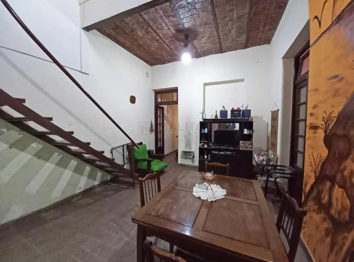 Venta Casa Lote Propio - 2 Viviendas - 5 Dormitorios - Con T 1