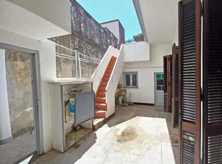 Venta Casa en Bloque en Lote Propio 4 Viviendas con Terrazas 2