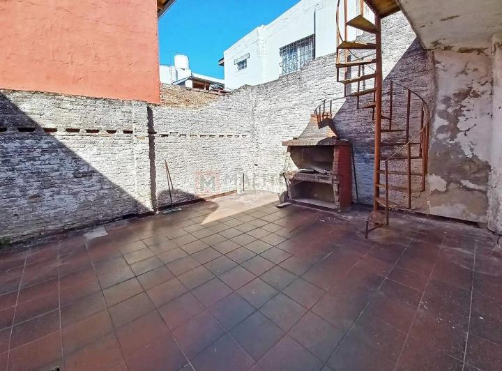 Venta PH 3 Ambientes con 2 Patios y Espacio Aéreo Propio en 5
