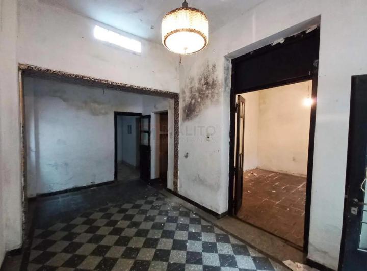 Venta 2 Viviendas - PH 3 Ambientes al Frente con Local y Gar 1