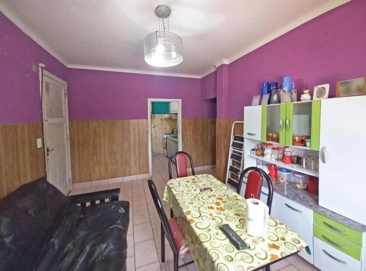 Venta Departamento 3 Ambientes con Balcon de Entrada en Mata 5