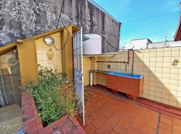 Venta PH 4 Ambientes en Planta Baja con Patio Cubierto y Ter 5