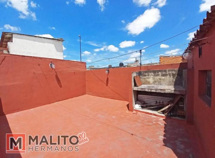 Venta PH 1 Piso por Escalera 3 Ambientes con Terraza en Ciud