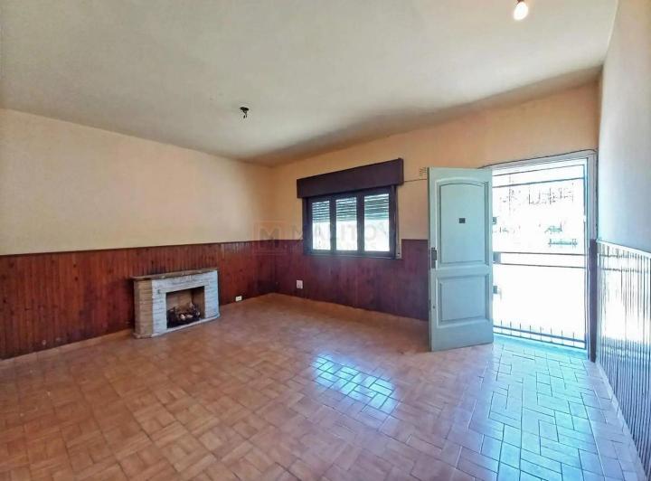 Venta Casa Lote Propio 4 Ambientes con Garage, Patio y Terra 2