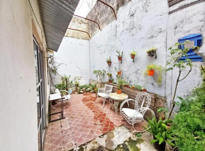Venta Casa Multifamiliar, Vivienda 3 Ambientes en PB con Pat 3