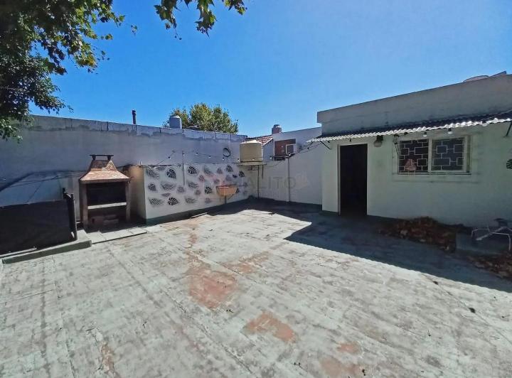 Venta PH 3 Ambientes al Frente con Patio y Terraza en Matade 3