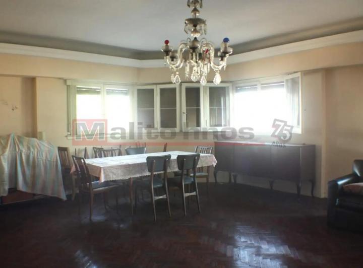 Venta Departamento Tipo Casa 4 Ambientes con Balcón, Baulera 2