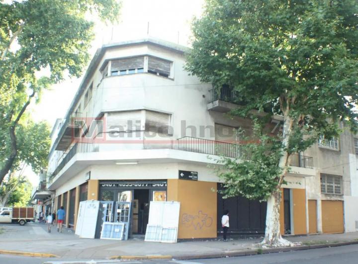 Venta Departamento Tipo Casa 4 Ambientes con Balcón, Baulera 3