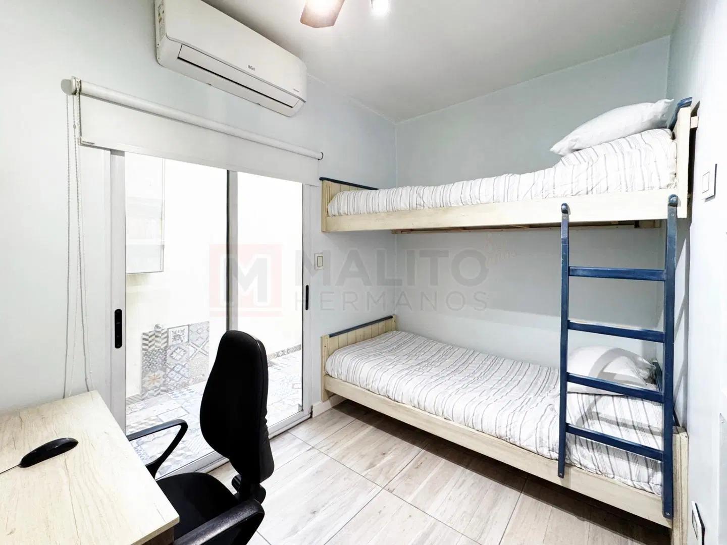 ESPECTACULAR PH 3 AMBIENTES CON PATIO 8