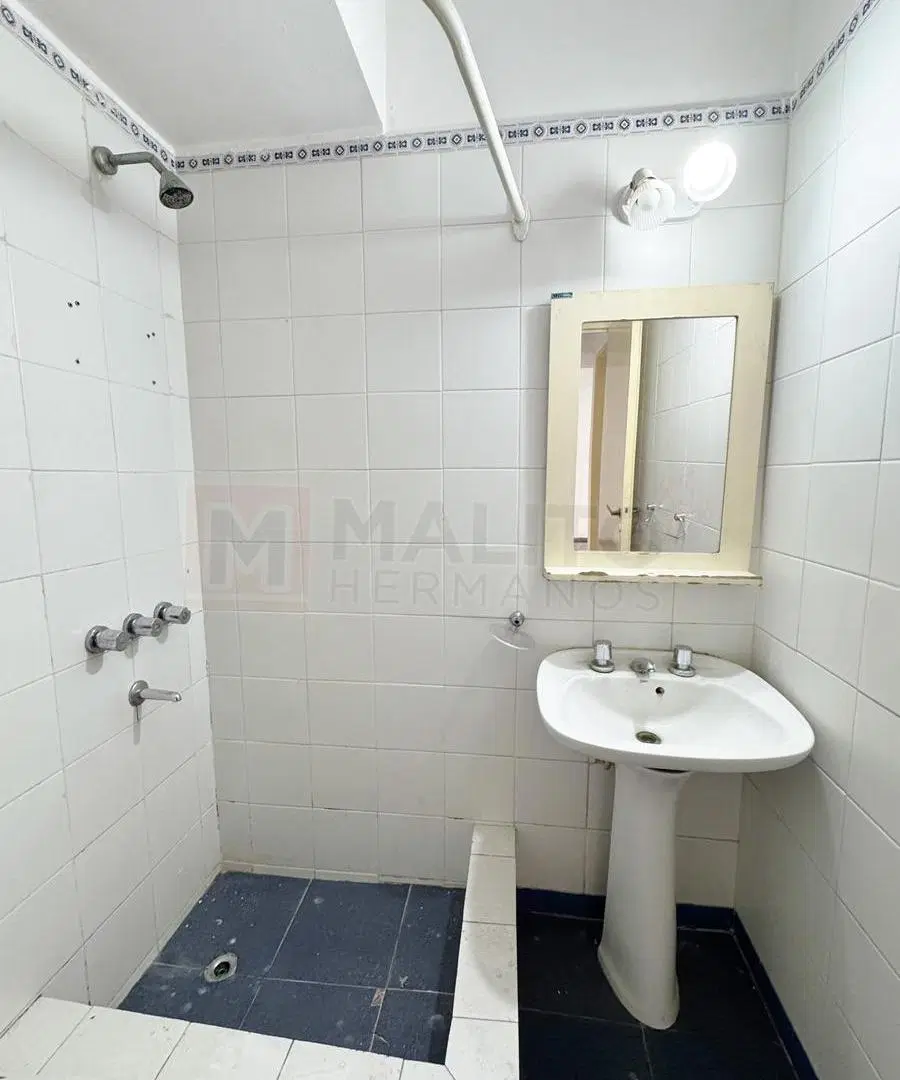 Departamento 2 ambientes con balcón en Liniers 5