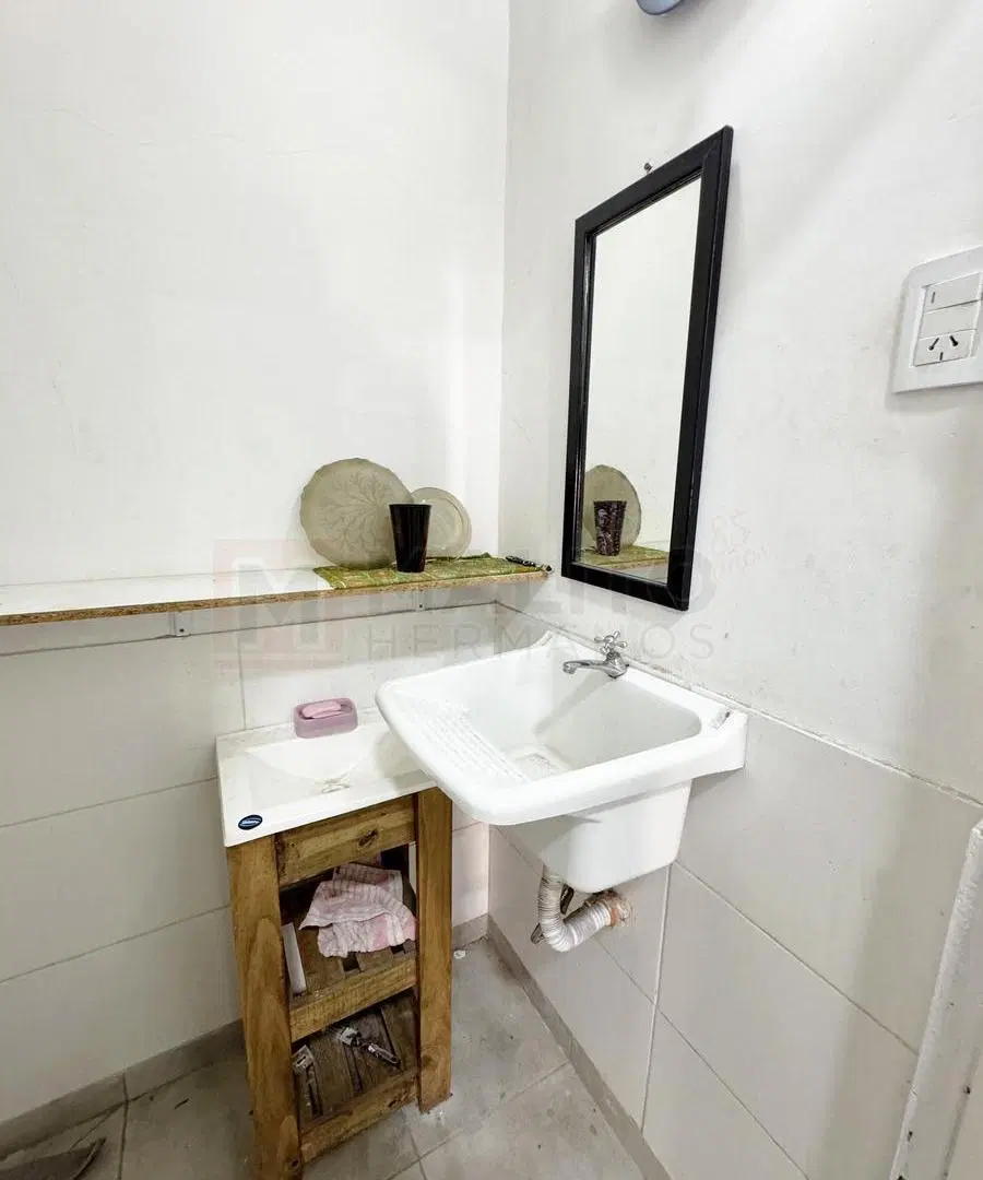 VENTA - LOCAL 34M2 EN VILLA LUGANO 5