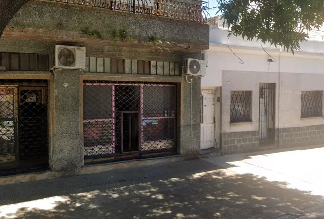 ALQUILER - LOCAL 28m2 en Parque Avellaneda 5